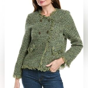 Beautiful blazer jacket Chanel vibes